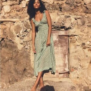 Doen Emmaretta Sage Green Floral Maxi Dress